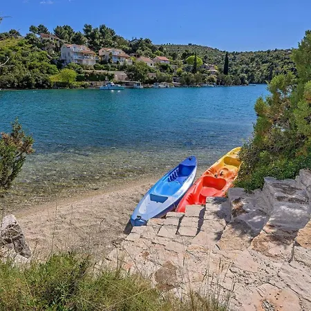Villa Luxury Beachfront Blue Star Of Brac With Private Pool At The On Brac Island - Bobovisca