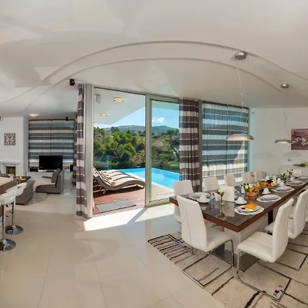 Luxury Beachfront Blue Star Of Brac With Private Pool At The On Brac Island - Villa *