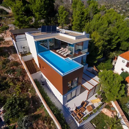 Luxury Seafront Blue Star Of Brac With Pool Bobovisca