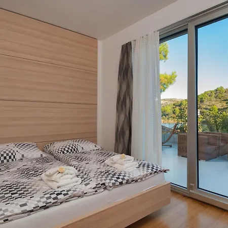 Luxury Seafront Blue Star Of Brac With Pool