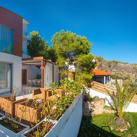 Luxury Beachfront Blue Star Of Brac With Private Pool At The On Brac Island - *